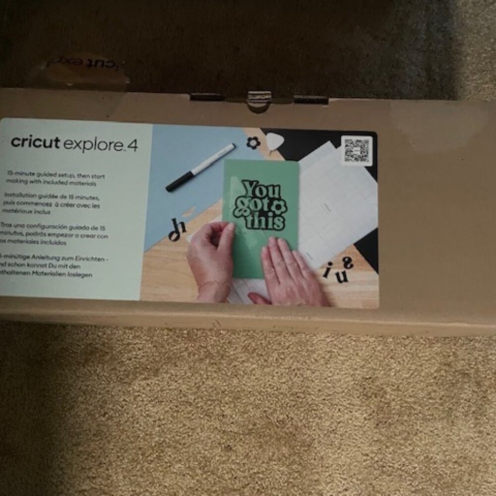 NEW Cricut Explore 4 alone w/a few extras or w/all that you see. You Choose.....
